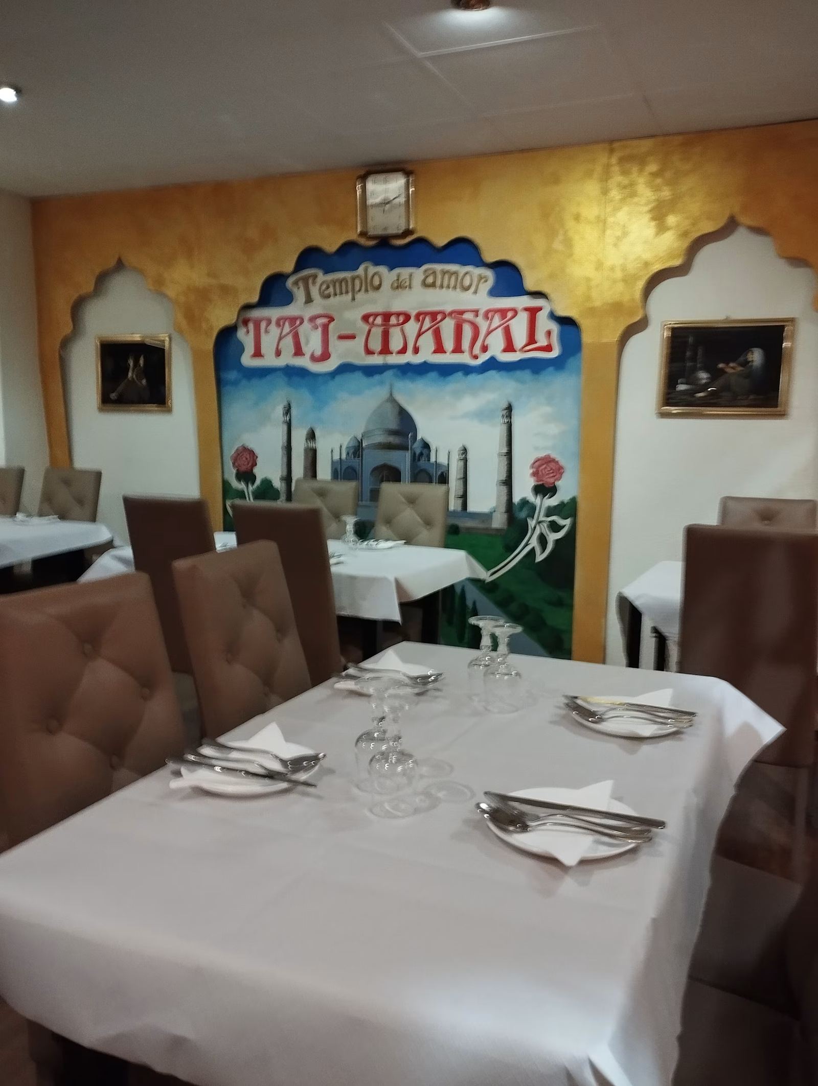 Dining room at Taj Mahal, Alicante